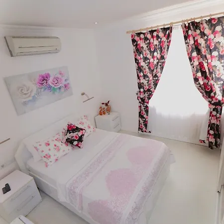 Denizkizi Butik * קוצ'וקויו