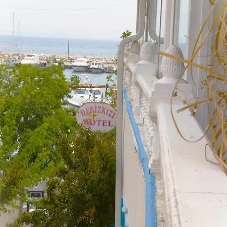 Denizkizi Butik מוטל