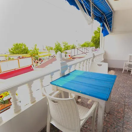 מוטל Denizkizi Butik *