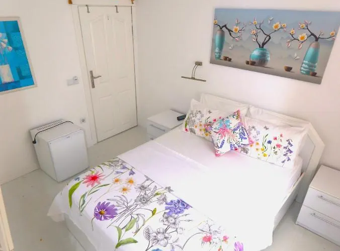 모텔 Denizkizi Butik *